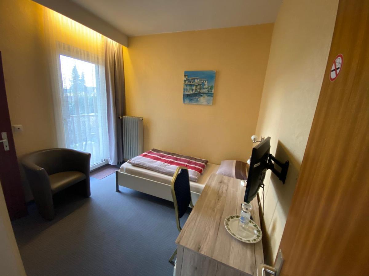 Hotelpension Am Thermalbad Bad Nenndorf Exterior photo
